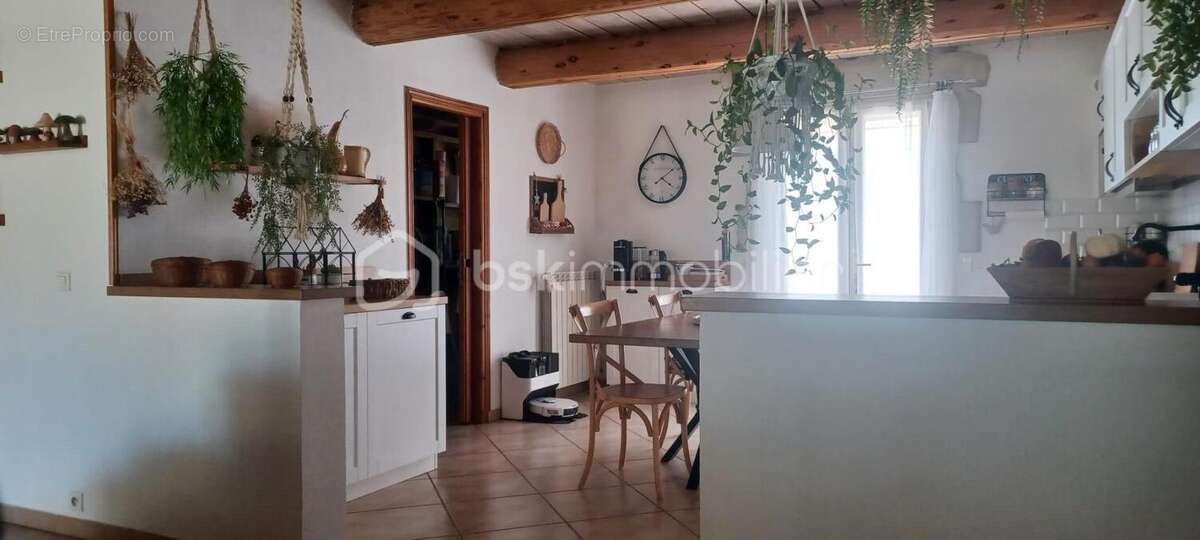 Villa  traditionnelle + studio a vendre - photo 16