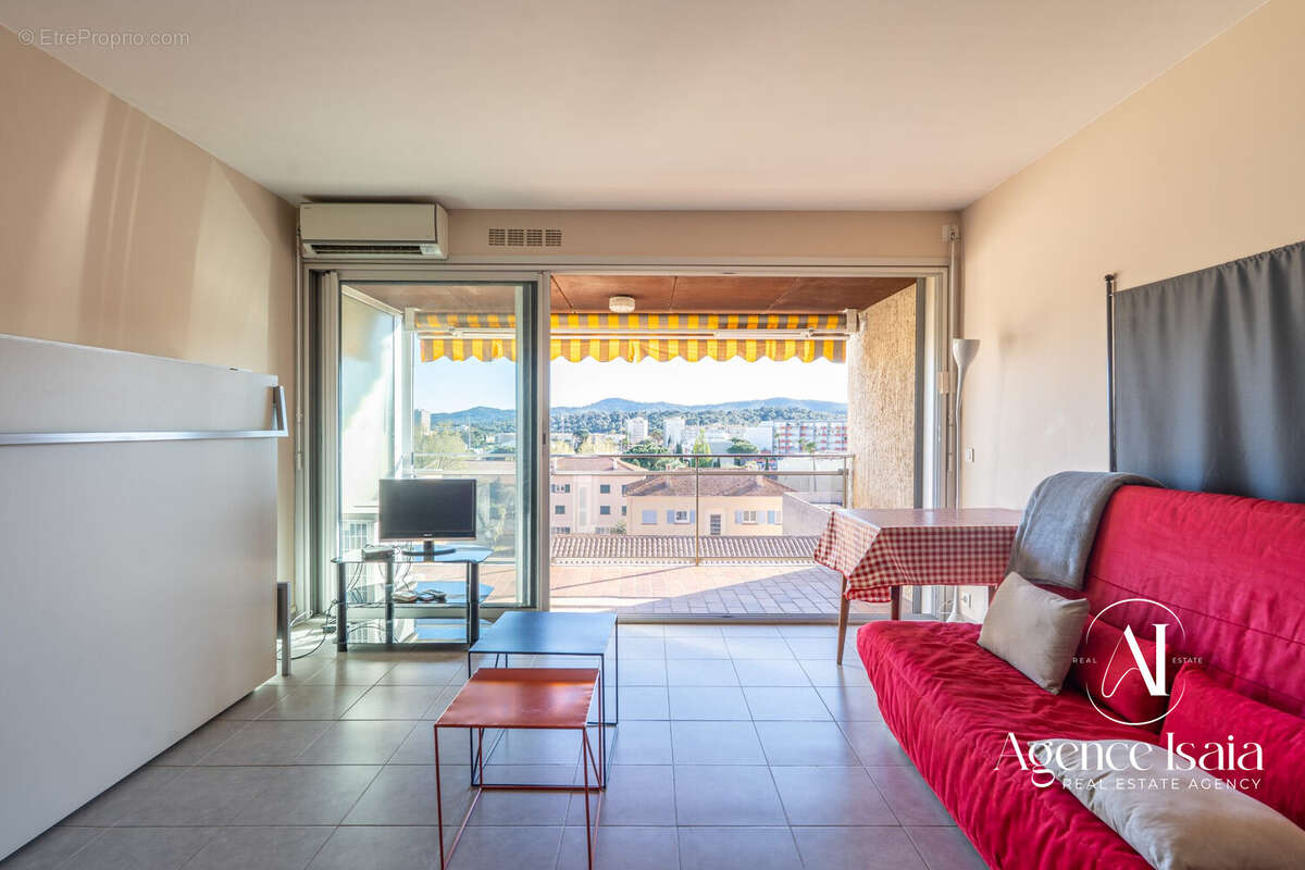 Appartement 28 m² à Le Lavandou  - photo 3