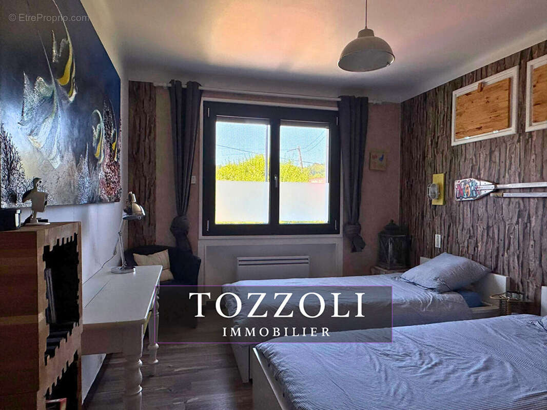 Maison Saint Clair De La Tour  97m² - photo 6