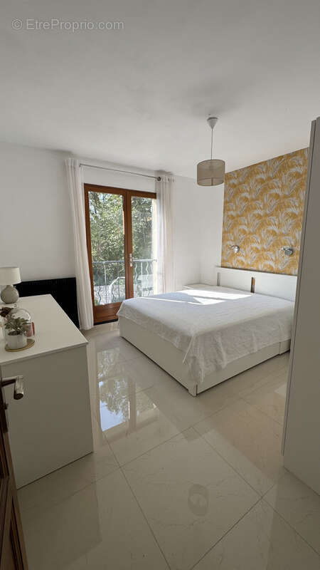 Maison à EZE
