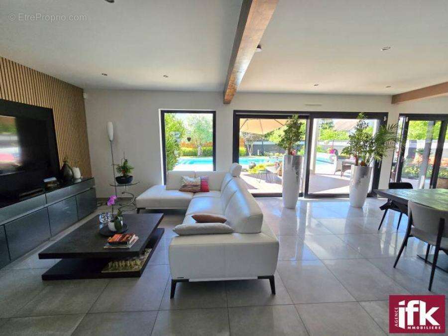 Muntzenheim très belle propriété avec piscine - photo 9