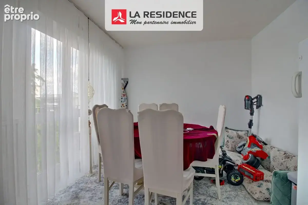 Appartement 5 pièces 86 m² à vendre à Les Mureaux (78130) - photo 2