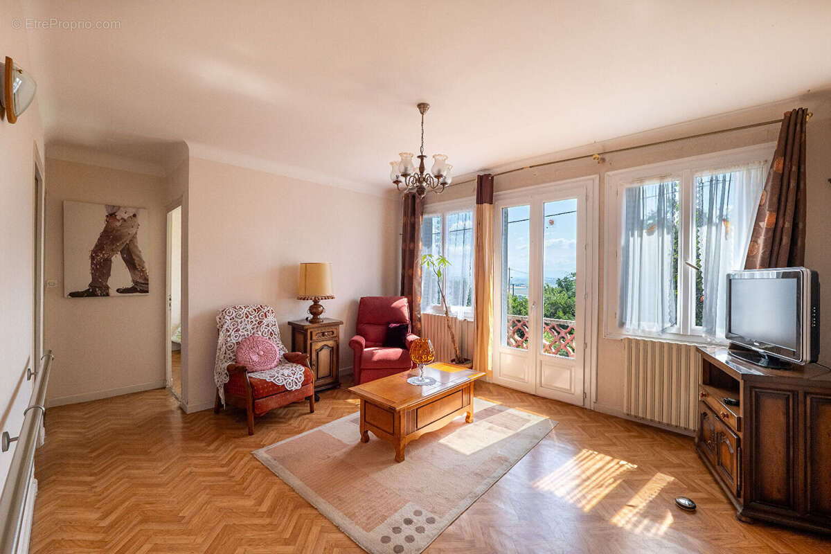 Maison à CHATEAUGAY