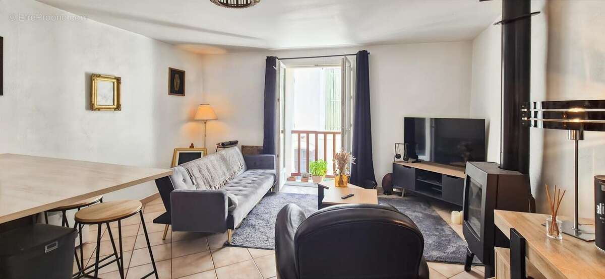 Photo 3 - Maison à VILLELAURE