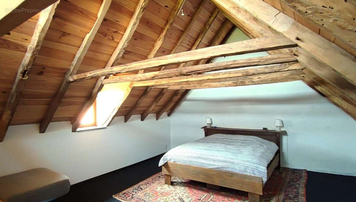 Maison à VAUREILLES