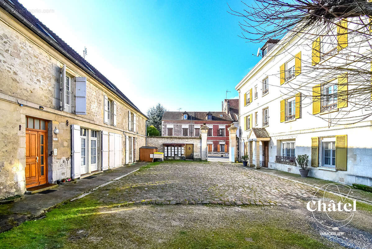 Appartement à PONT-SAINTE-MAXENCE