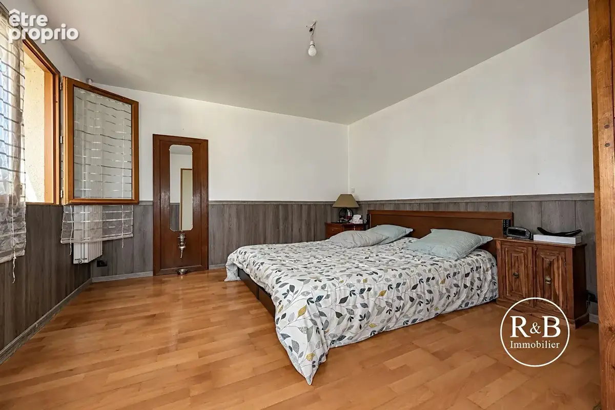 Maison Les Clayes Sous Bois 5 pièces 102 m2 - photo 8