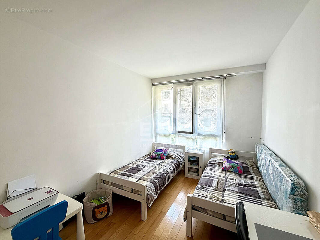 Appartement à LEVALLOIS-PERRET