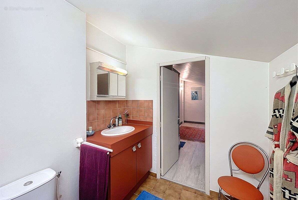 Maison à SAINT-LAURENT-DU-VAR