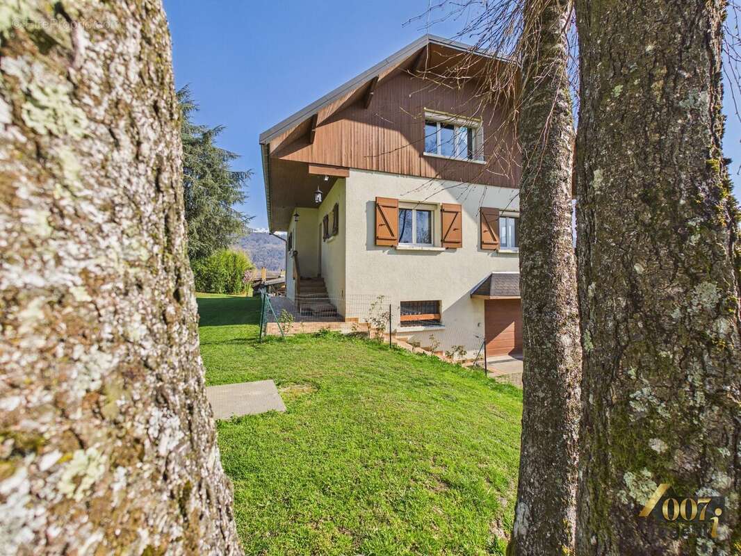 Maison 208 m² à Sainte-Helene-Du-Lac  - photo 2