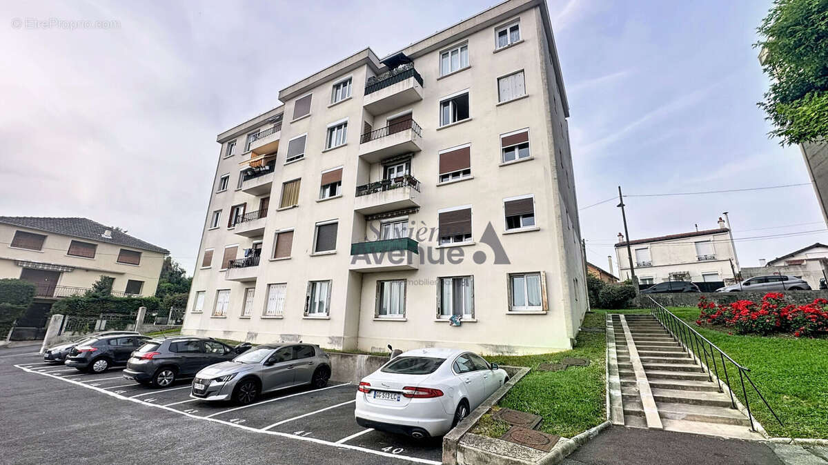 Charmant 2 pièces rénové avec vue exceptionnelle sur Paris - photo 14