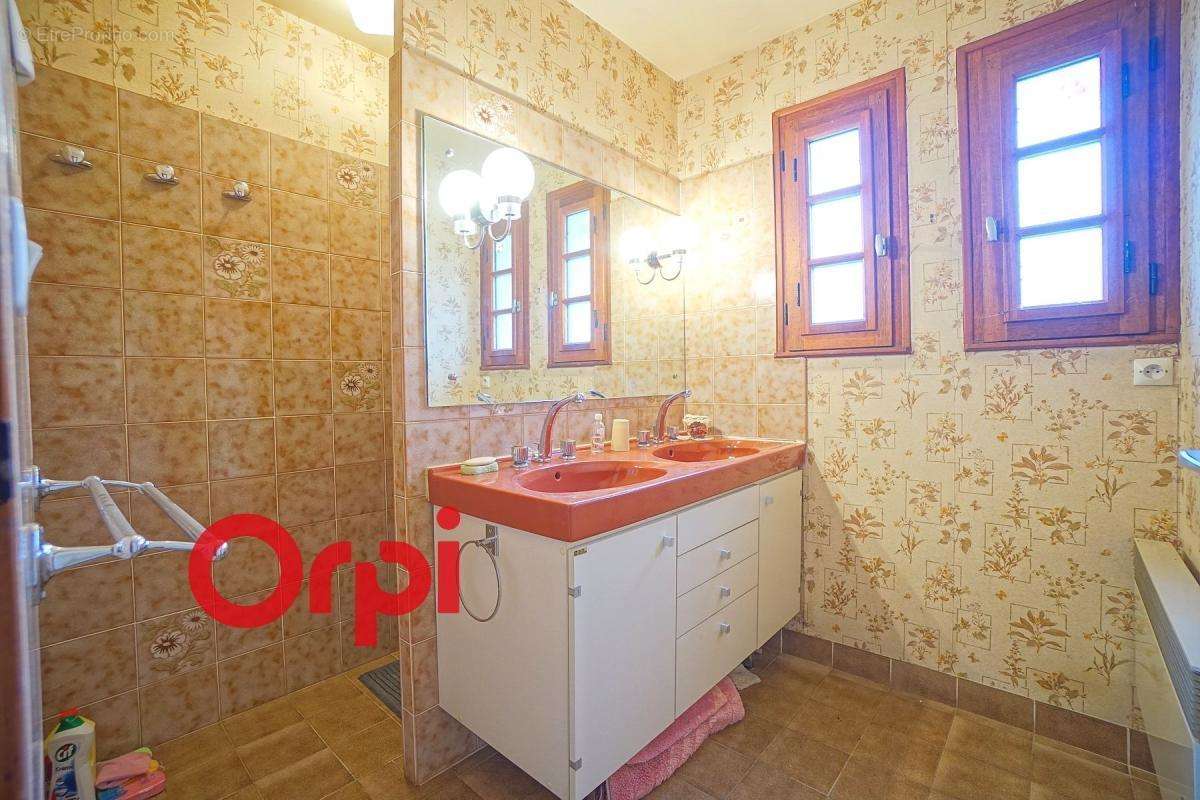 Maison à LA BARRE-EN-OUCHE