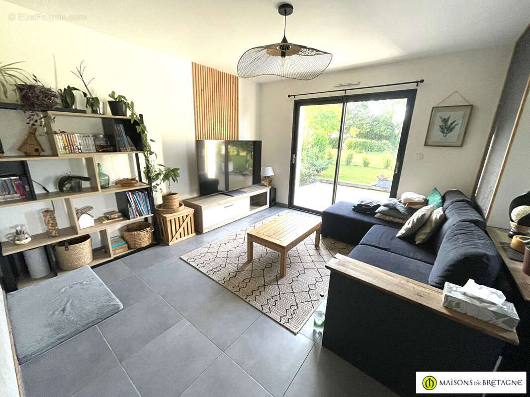 Maison à LE TREVOUX