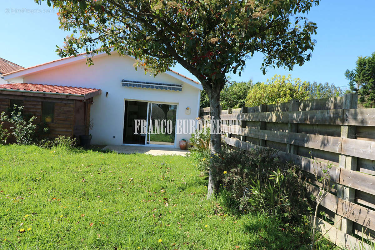 Maison à SAINT-MARTIN-DE-SEIGNANX