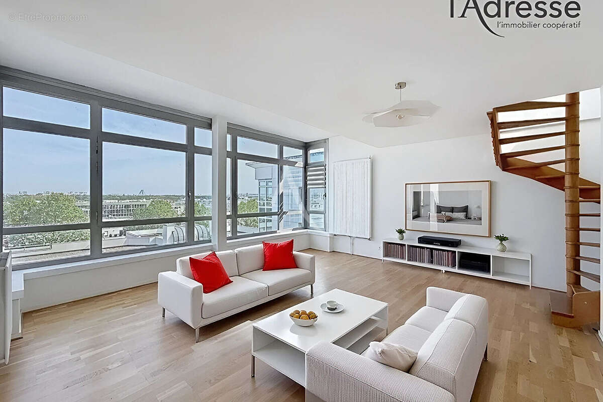 Appartement à SURESNES