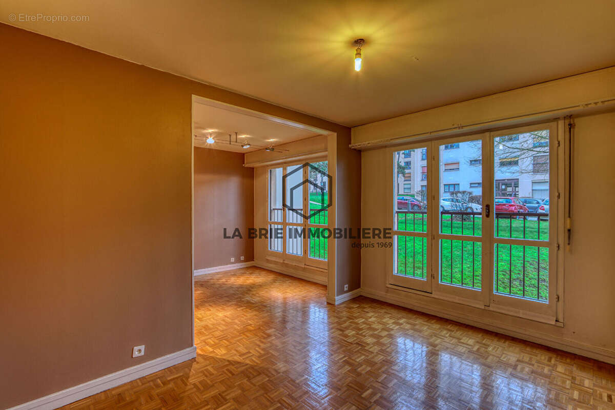 Appartement à VILLECRESNES