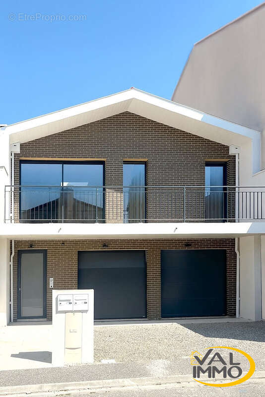 Appartement à AUCAMVILLE