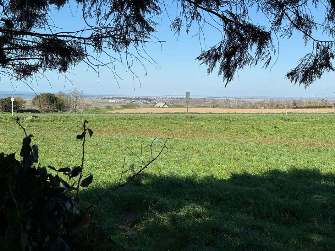 Maison à BREVILLE-SUR-MER