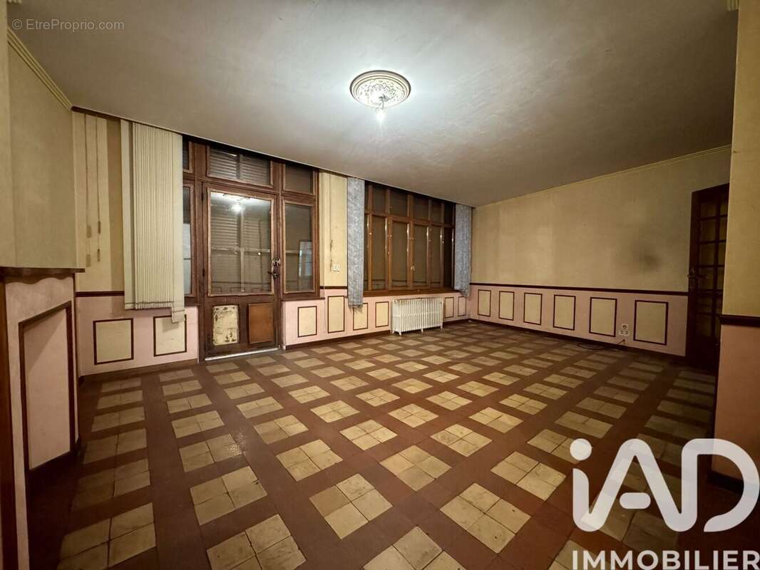 Maison 300 m² à Grandpre  - photo 3