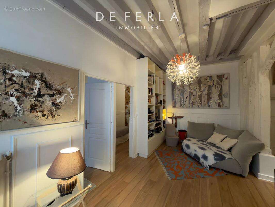 Appartement à PARIS-15E