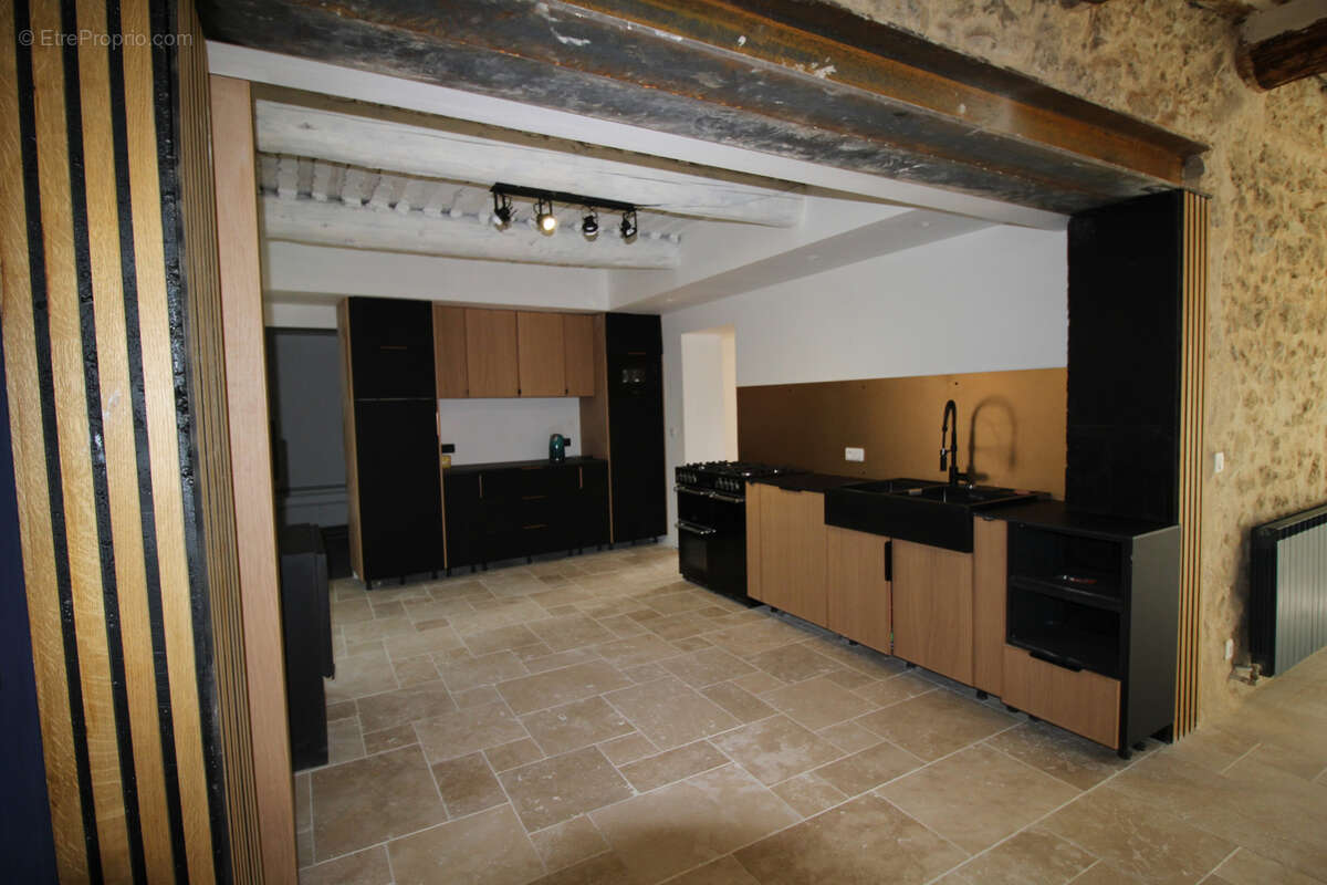 Maison à VAISON-LA-ROMAINE