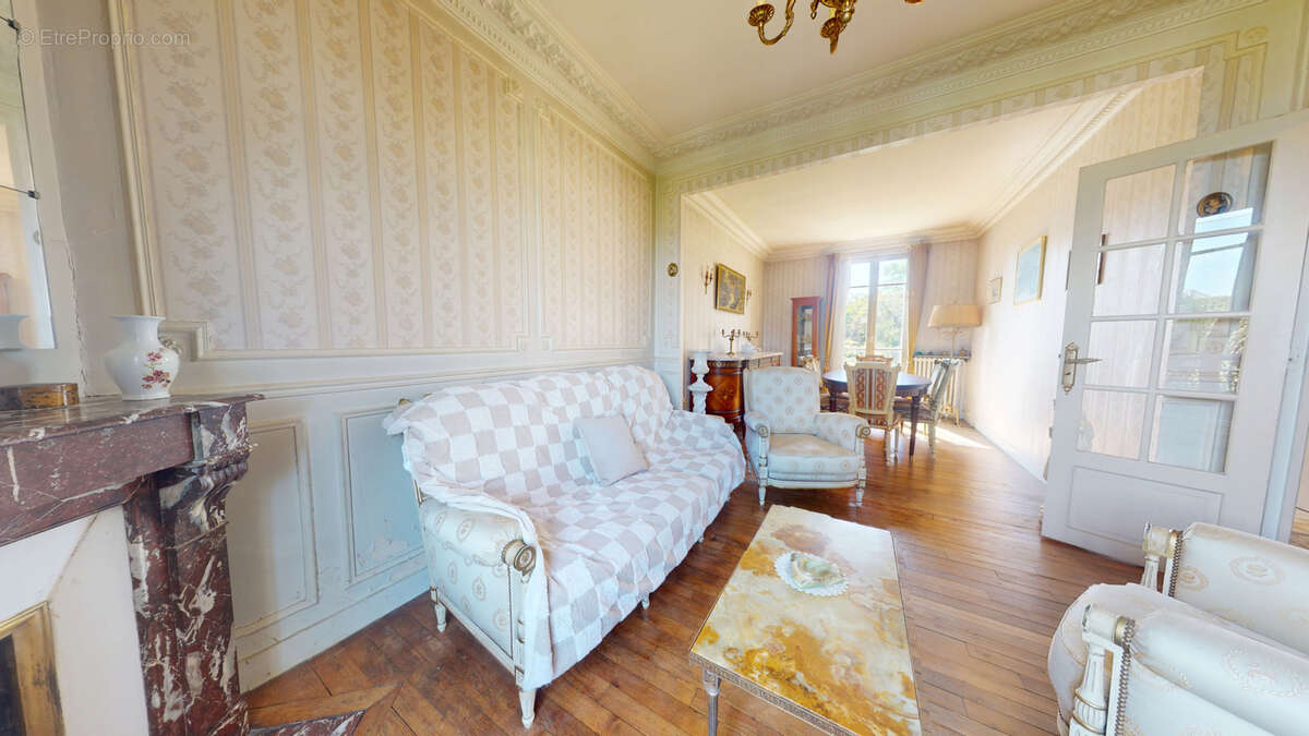 Maison à HOUILLES