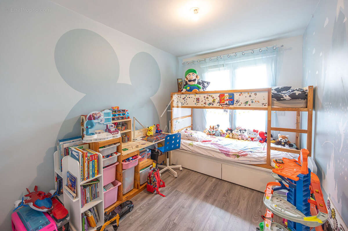 Appartement à POMPONNE