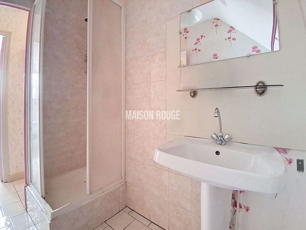 Maison à SAINT-DONAN