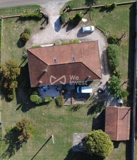 Maison à SAINT-ETIENNE-DE-TULMONT