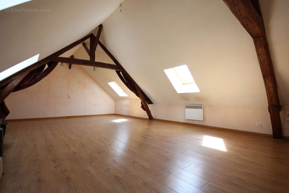 Appartement à PONT-SAINTE-MAXENCE