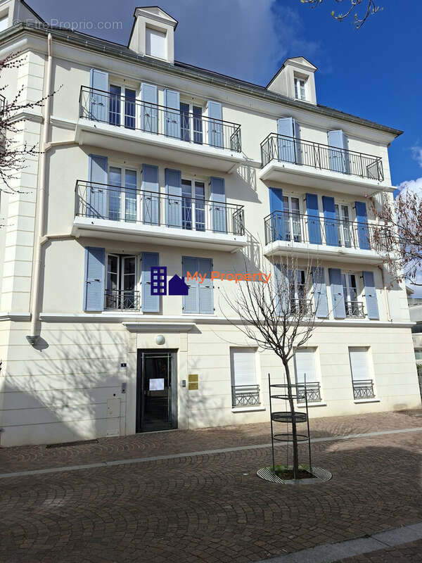Appartement à HOUILLES