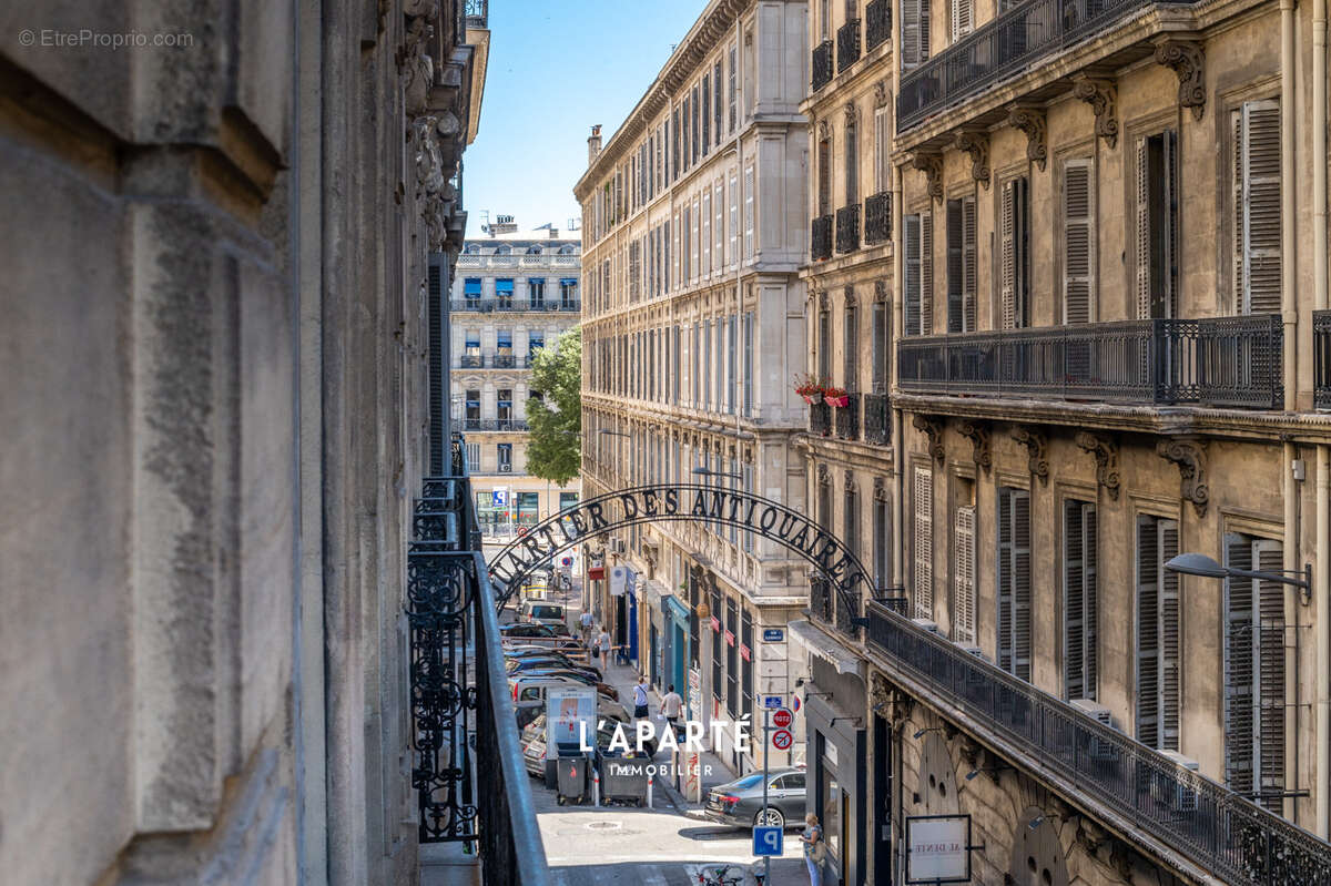 Appartement à MARSEILLE-6E