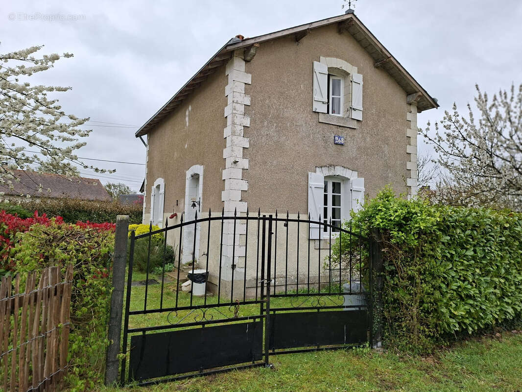 Maison à MALICORNE-SUR-SARTHE