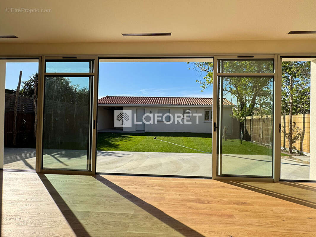 A vendre Maison Eysines 6pièce(s) 150 m² avec son annexe de 40 m² - photo 3