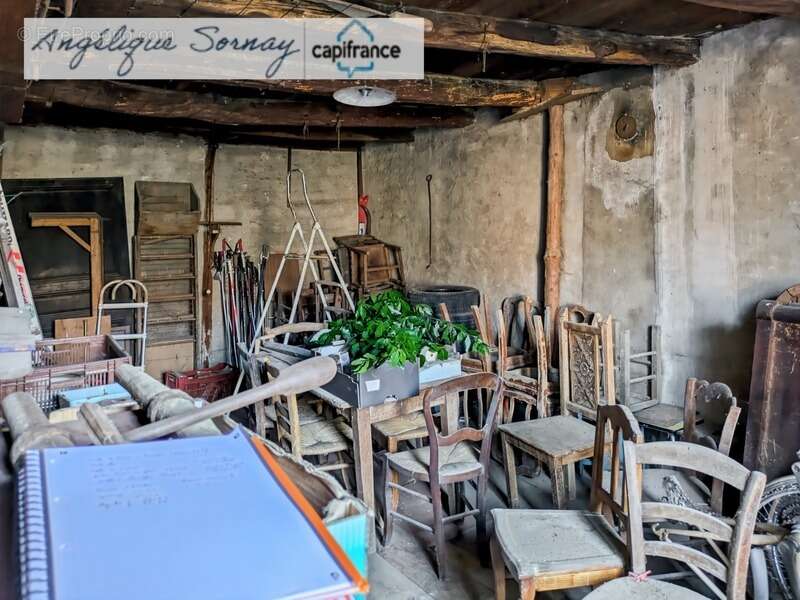 Maison à SAINT-JULIEN