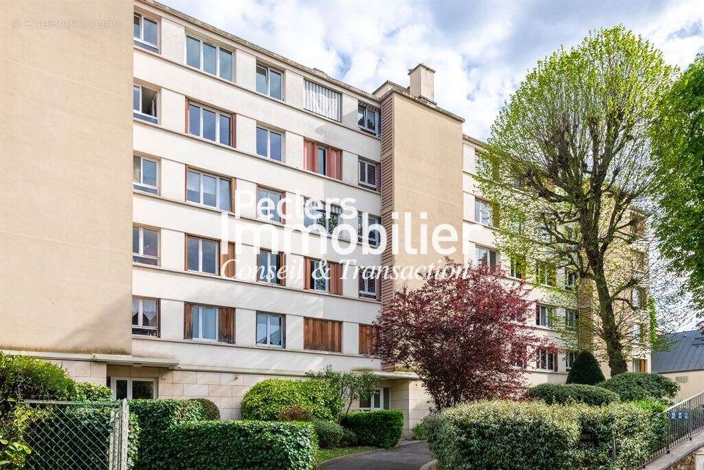 Appartement à RUEIL-MALMAISON