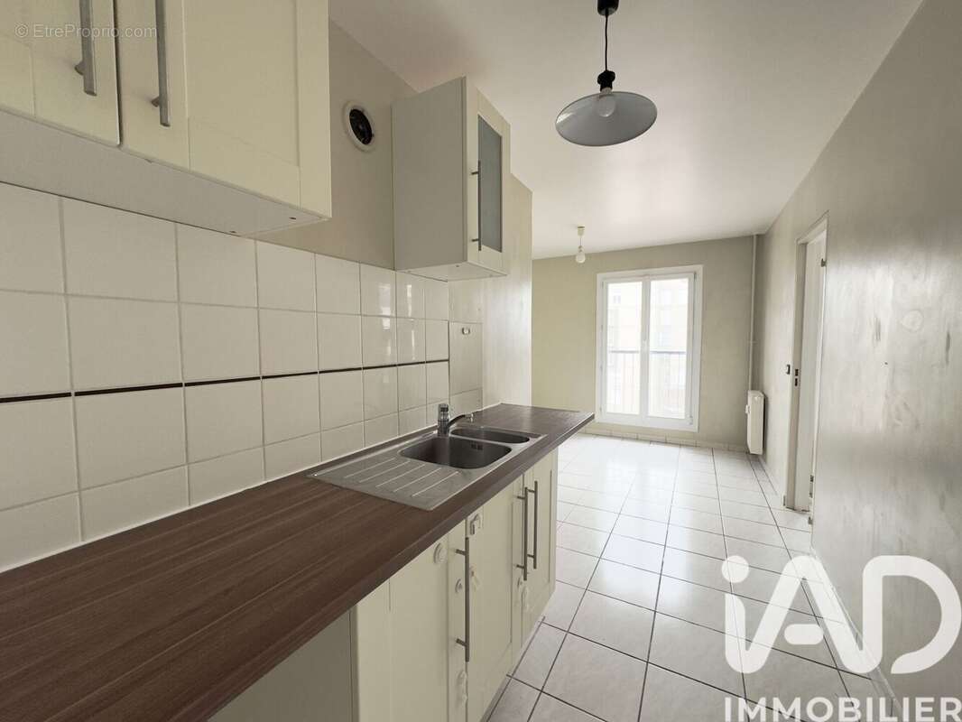 Photo 5 - Appartement à DAMMARIE-LES-LYS