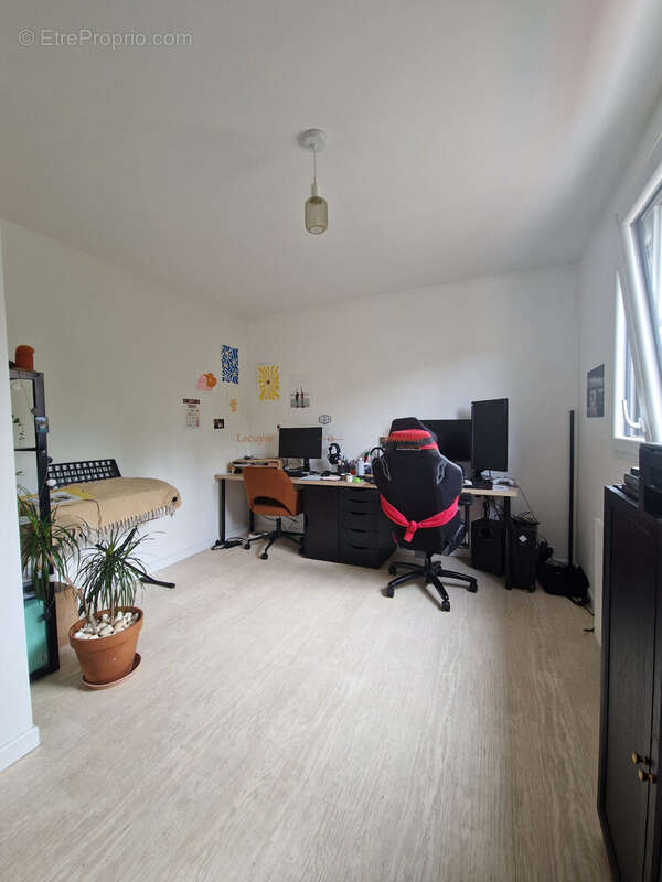 chambre - Maison à SAINT-SEBASTIEN-SUR-LOIRE