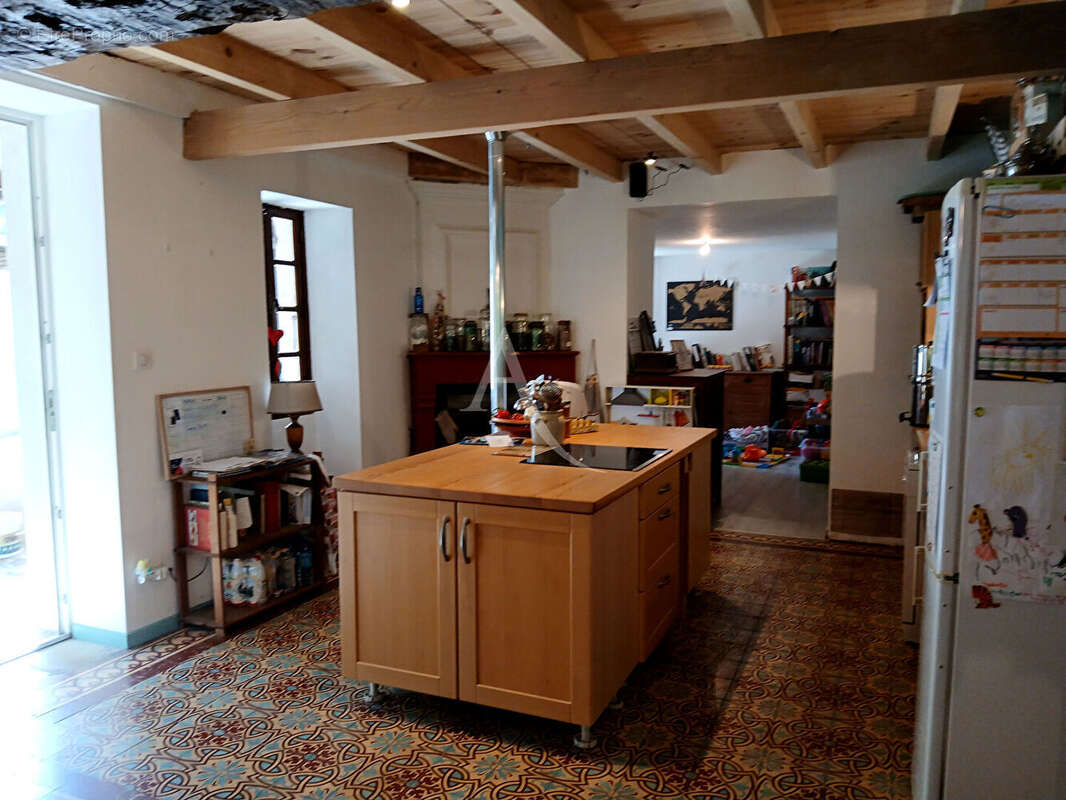 Maison à CHAMPAGNOLLES