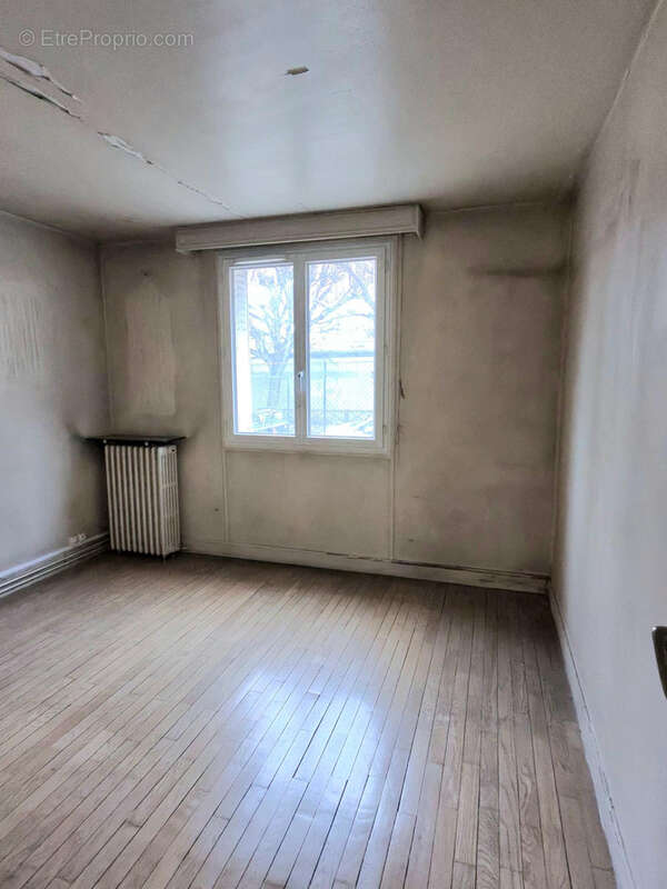 Appartement à SAINT-MAUR-DES-FOSSES
