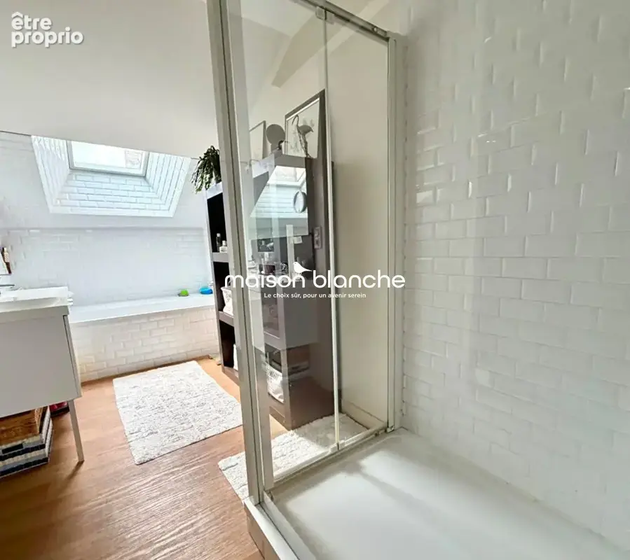 Appartement 4 pièces 94 m² à vendre à Angers (49000) - photo 4