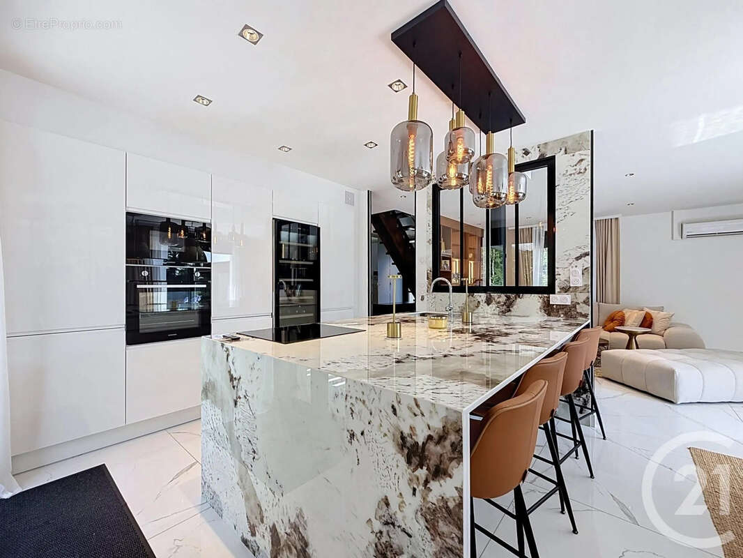 Maison 233 m² à Saint-Parres-Aux-Tertres  - photo 6