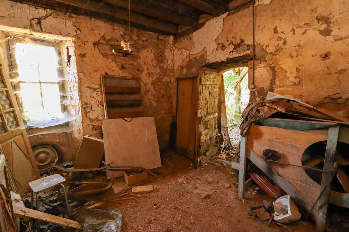 Maison à BEYNAC-ET-CAZENAC