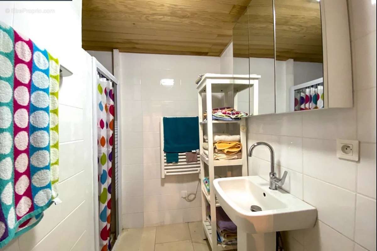 Maison à ABJAT-SUR-BANDIAT