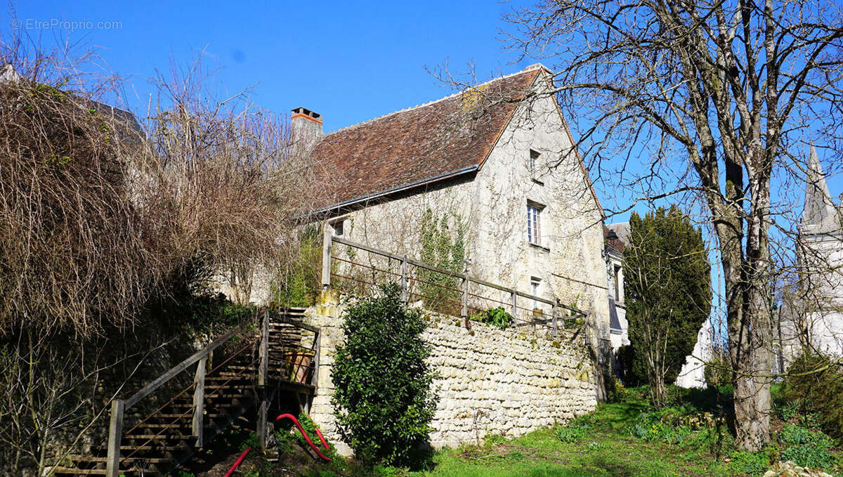 Maison à FERRIERE-LARCON