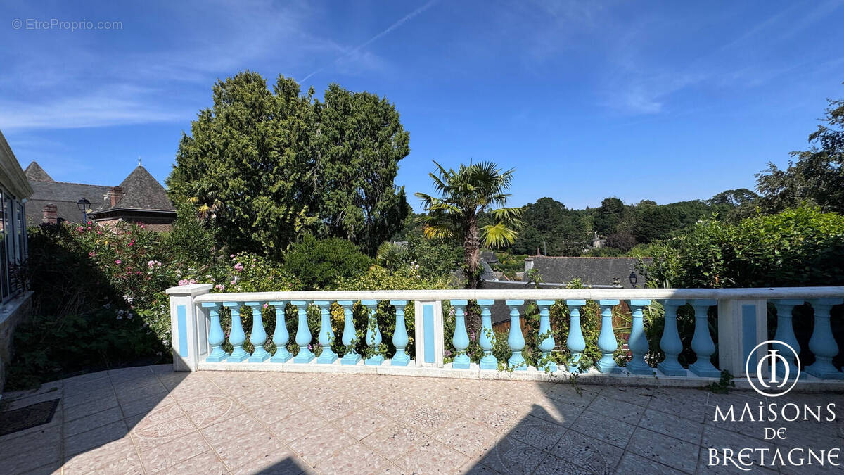Maison à PONT-AVEN