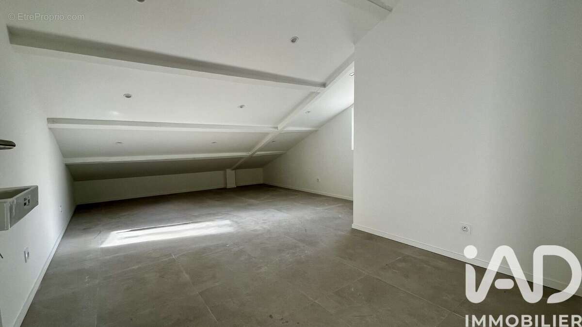 Photo 3 - Appartement à MARSEILLE-12E