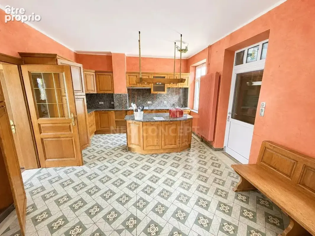 DONNENHEIM  Bien rare : 296 m² habitables + grange  Nombreuses possibilités d’exploitation - photo 6