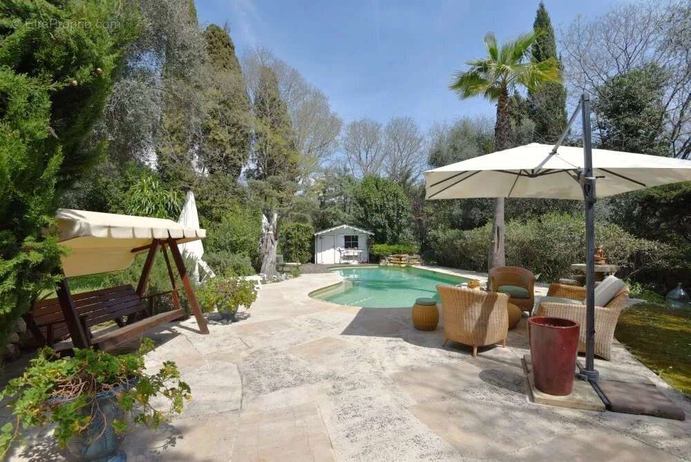 Maison à PEYMEINADE