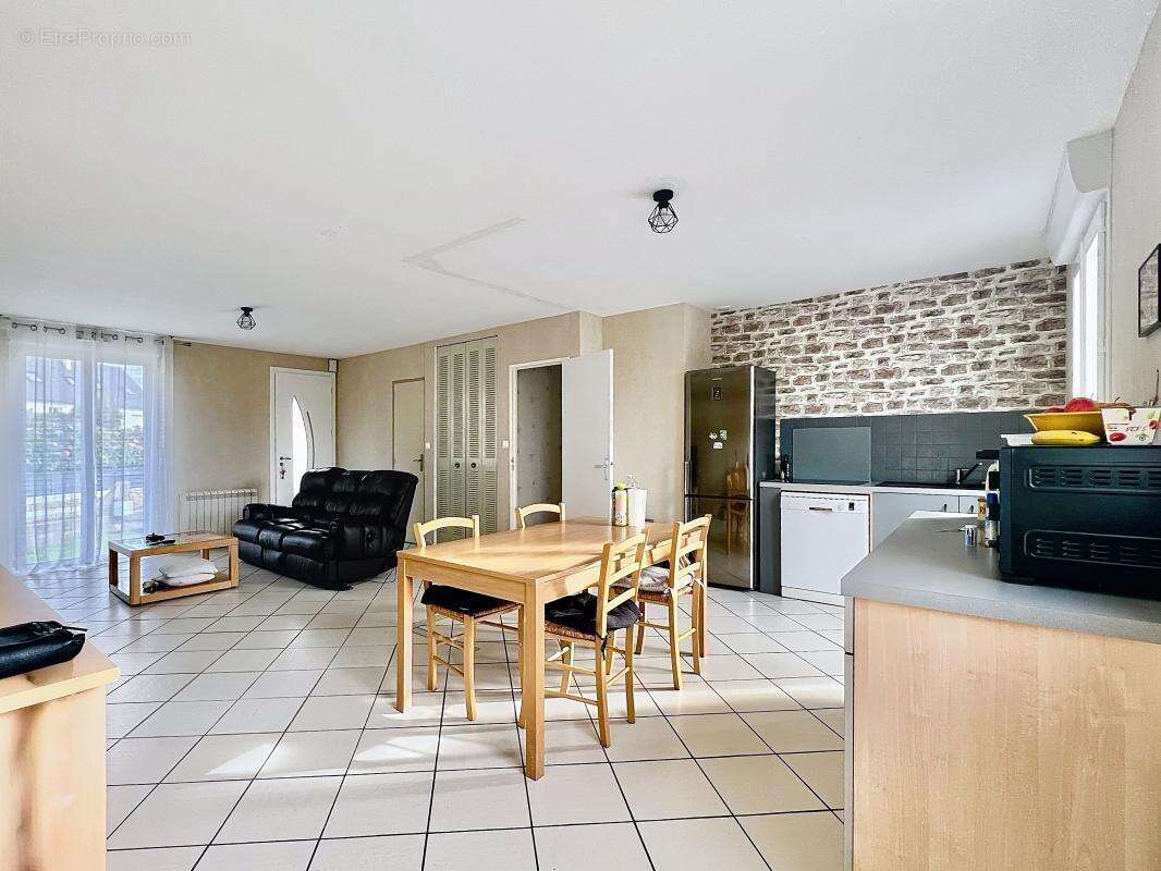 Maison à SAINT-RENAN